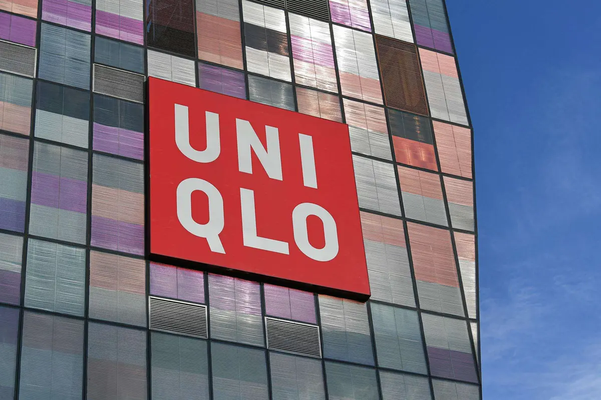 UNIQLO优衣库招牌